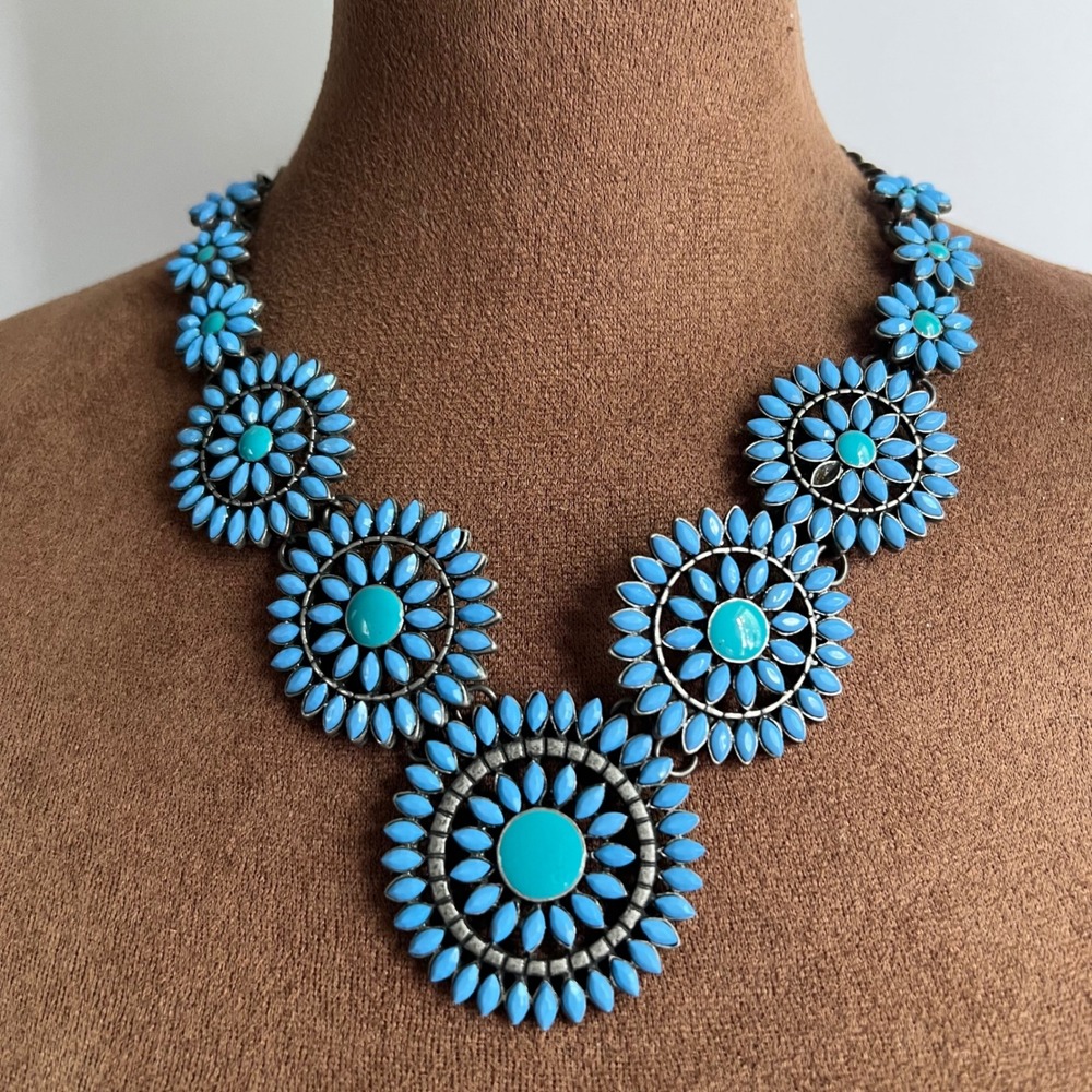 Blue Faux Turquoise Flower Statement Necklace Silver Tone 18-21 Inch Southwest
